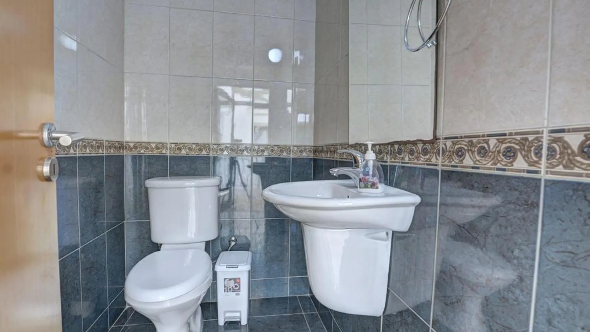Villa Protaras Paralia, Spacious 4Bdr Central Protaras Villa, Close To Fig Tree Bay Beach