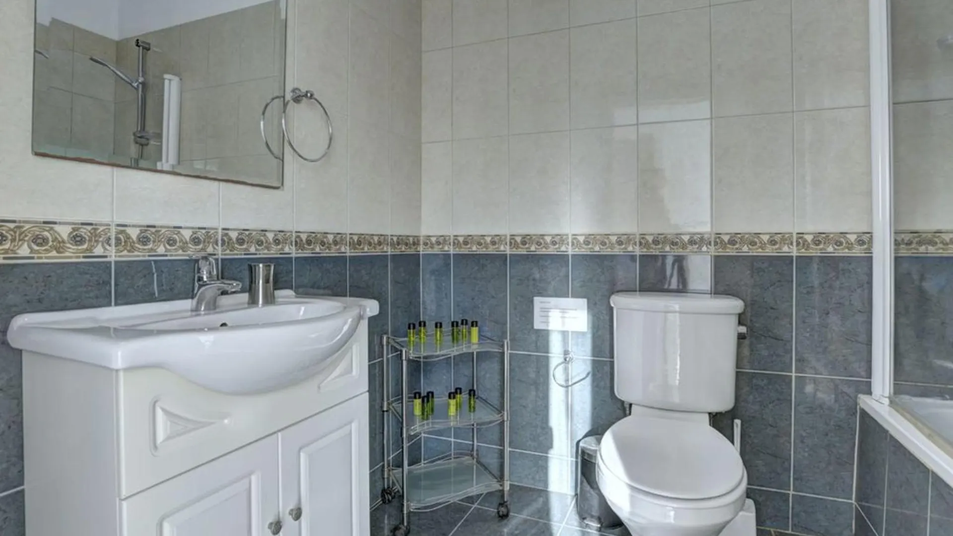 Villa Protaras Paralia, Spacious 4Bdr Central Protaras Villa, Close To Fig Tree Bay Beach